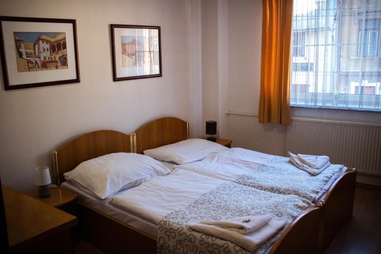 Hotel Kerling Banská Štiavnica Extérieur photo
