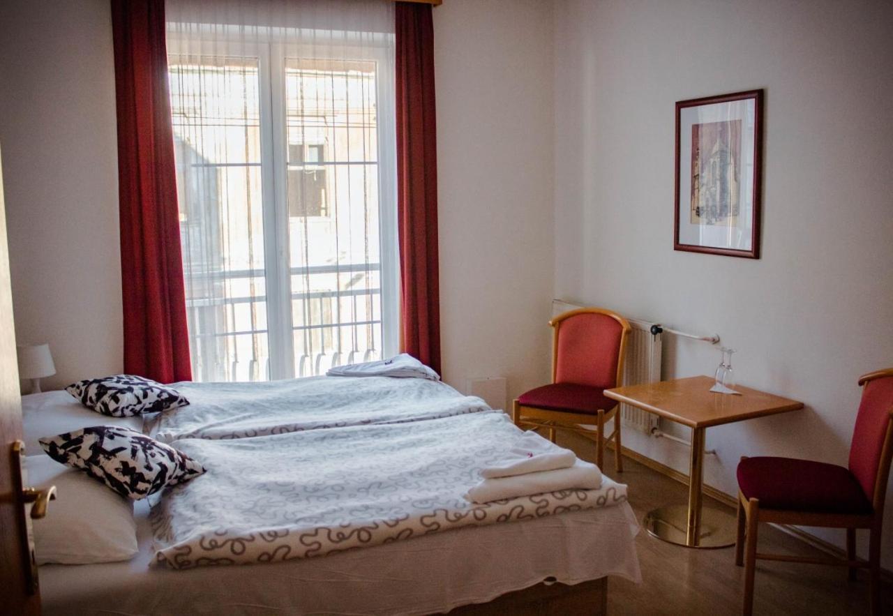 Hotel Kerling Banská Štiavnica Extérieur photo