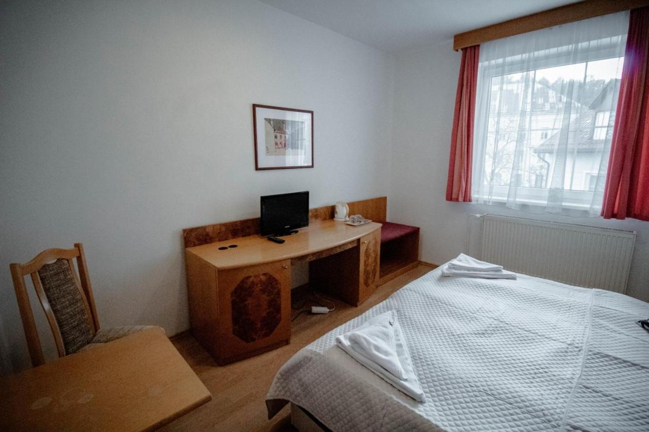 Hotel Kerling Banská Štiavnica Extérieur photo