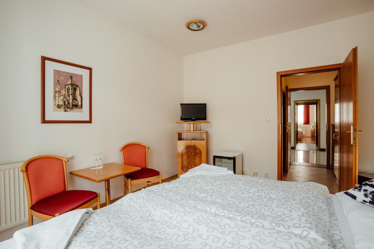 Hotel Kerling Banská Štiavnica Extérieur photo