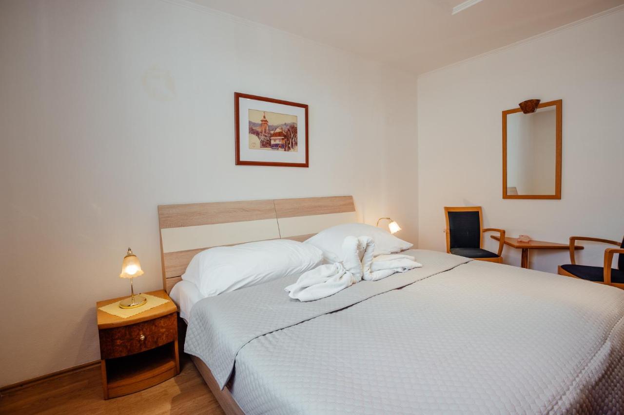 Hotel Kerling Banská Štiavnica Extérieur photo