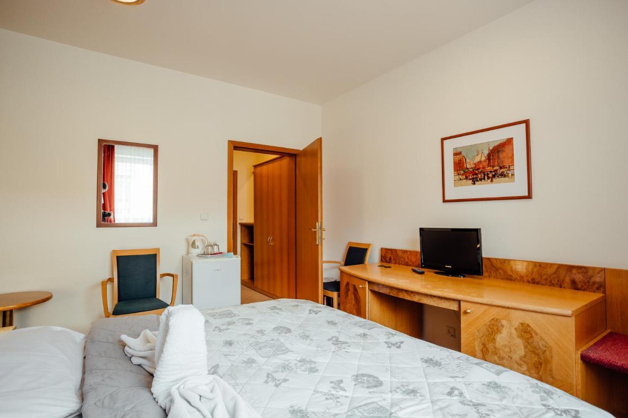 Hotel Kerling Banská Štiavnica Extérieur photo