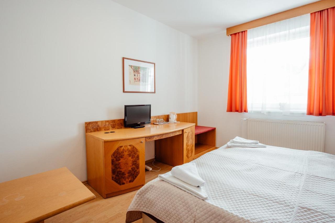 Hotel Kerling Banská Štiavnica Extérieur photo